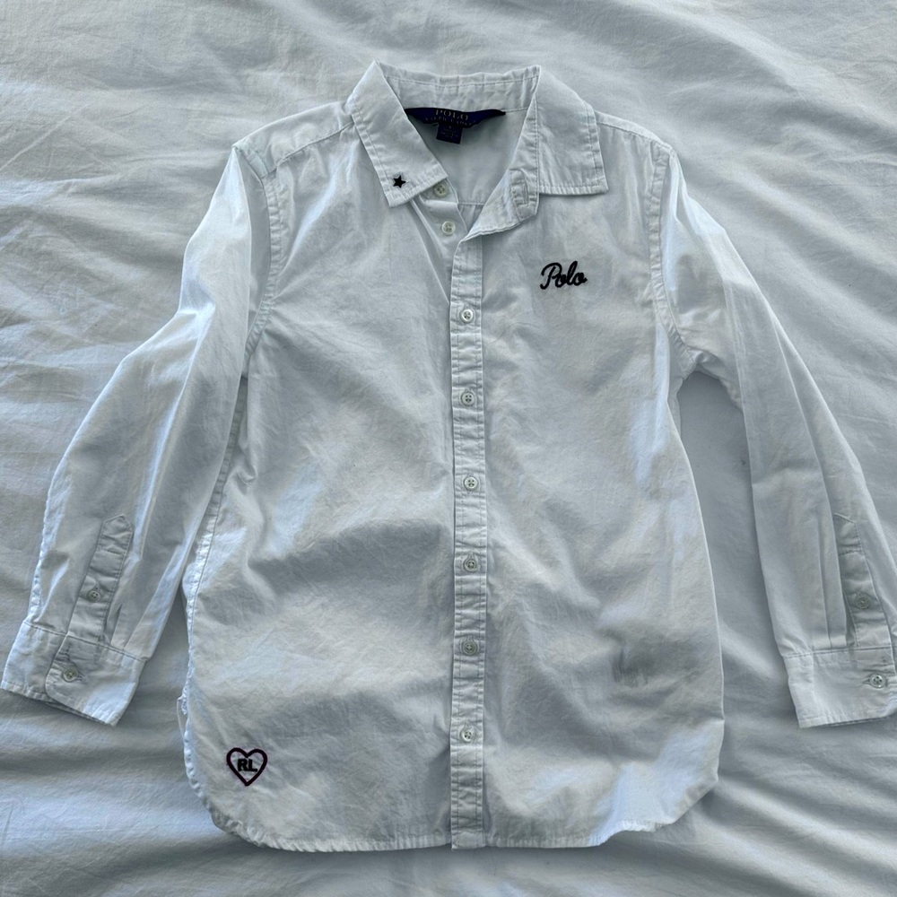 Polo Ralph Lauren girls button down white shirt
Size 6